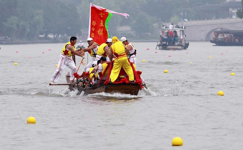 南湖區新興街道龍舟比賽