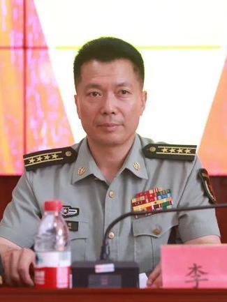 李明(甘肅省張掖市委常委、軍分區政治委員)