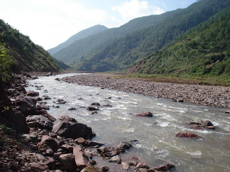 村內河流