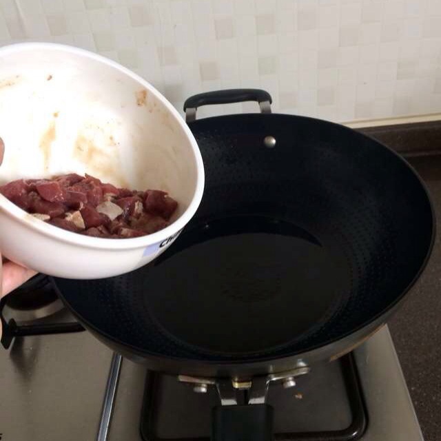 經典黑胡椒牛肉粒