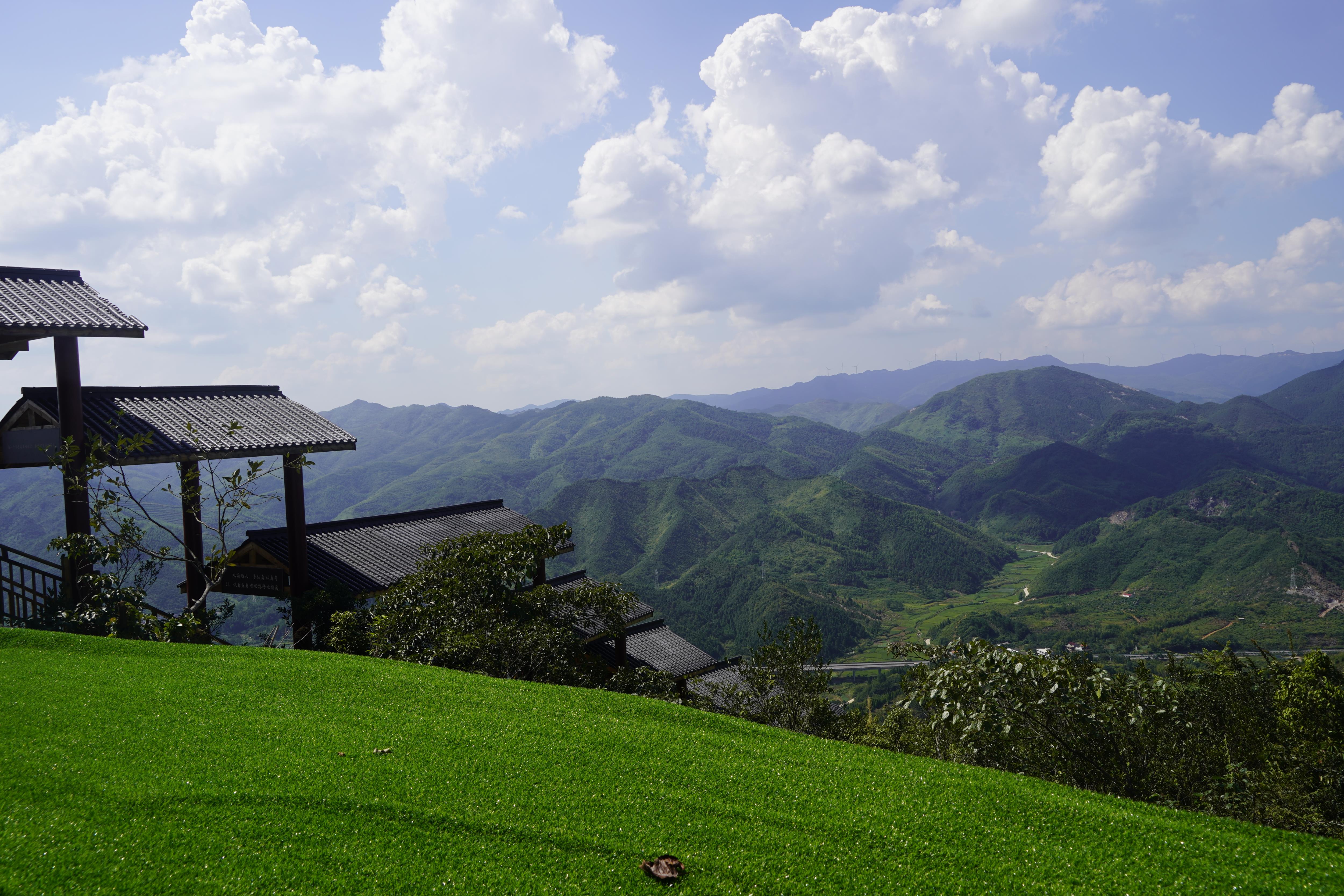 龍隱山旅遊度假區