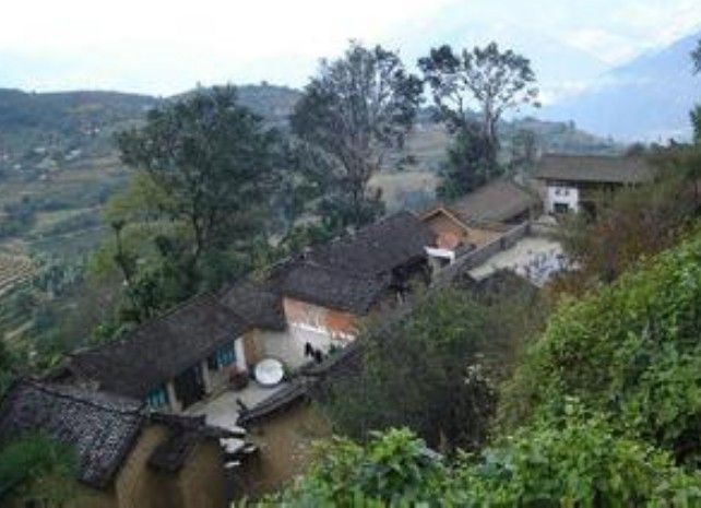 草壩自然村(雲南省鳳慶縣大寺鄉草壩自然村)