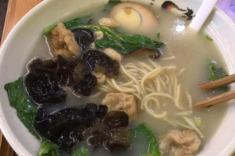 楊昌記大骨濃湯麵