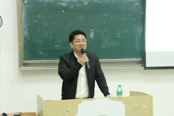 李雲輝(南昌大學資源與環境學院黨委書記)