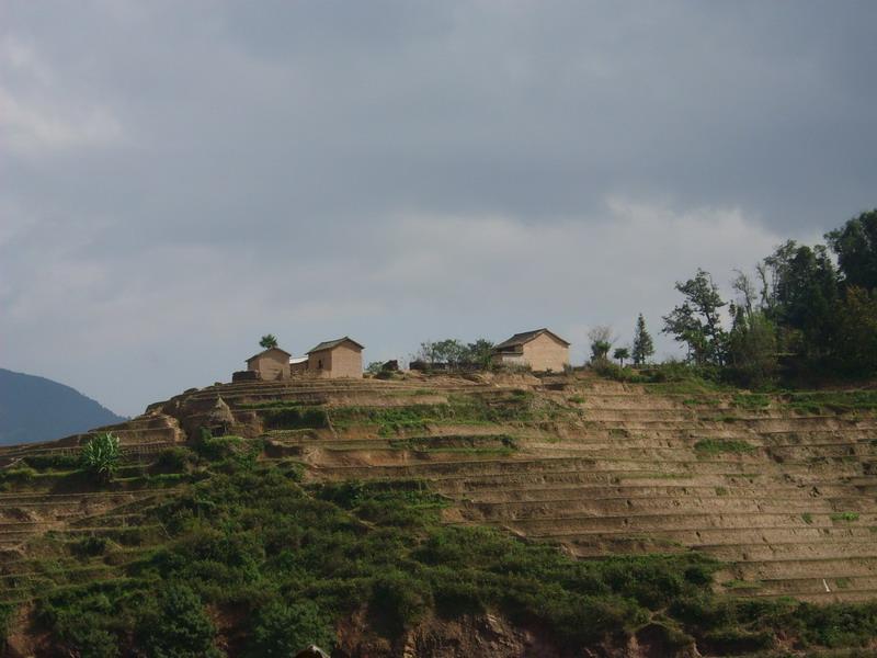 么東下寨村