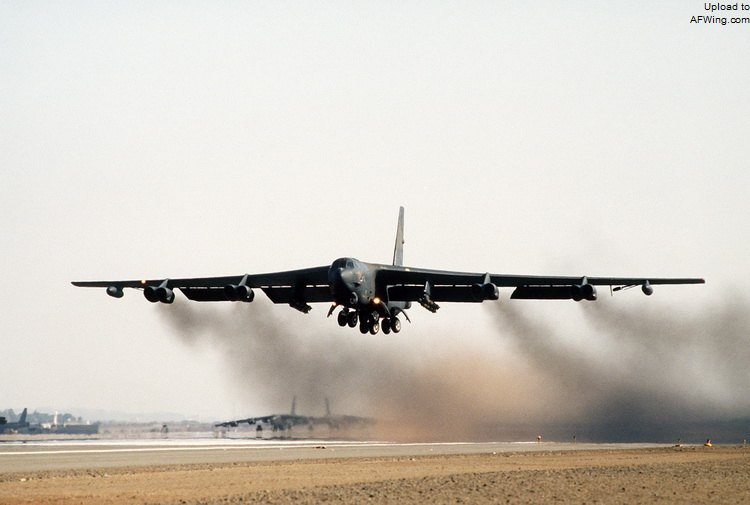 B-52轟炸機(B-52同溫層堡壘轟炸機)