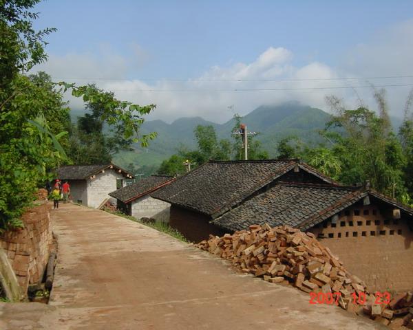 獨令河村