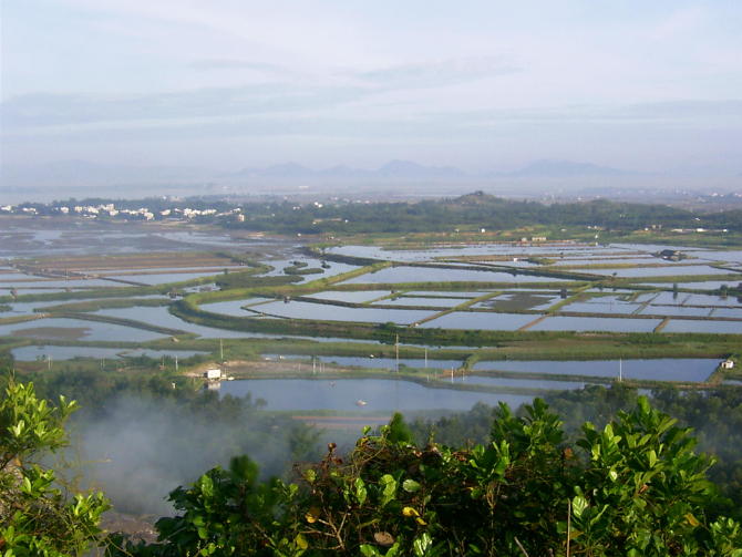 北額嶺俯視下的書村