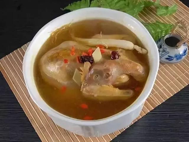 鹿茸蚌肉蛋花湯