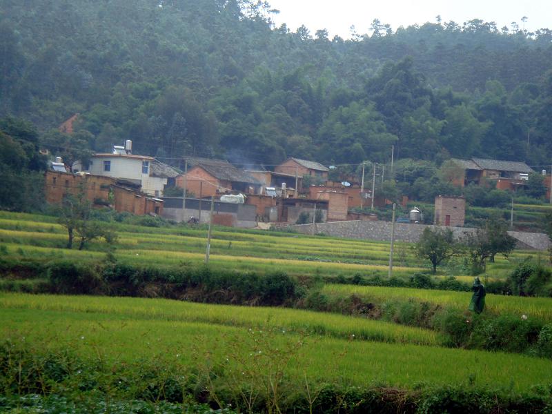 燒瓦處村(建水縣官廳鎮車家行政村下轄村)