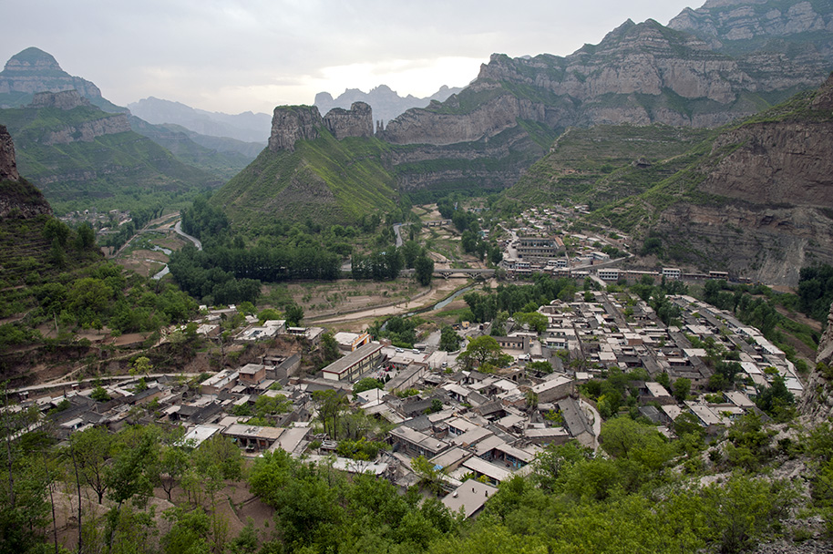 坪上村(貴州省貴陽市息烽縣永靖鎮坪上村)