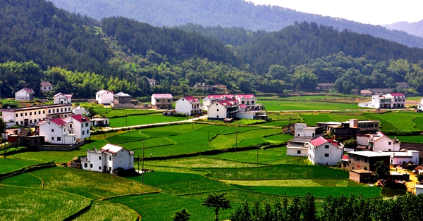 官莊村(雲南省昆明市安寧市溫泉鎮官莊村)