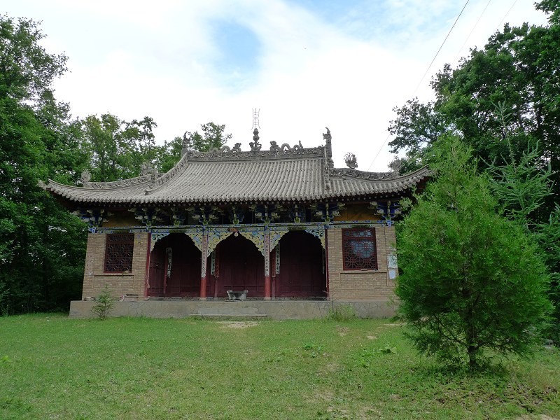 甘谷縣尖山寺森林公園