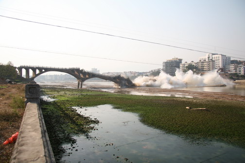 容縣繡江大橋