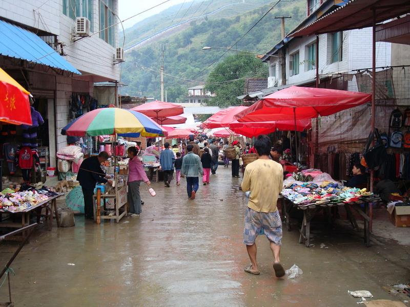 蔓耗村繁榮的集市