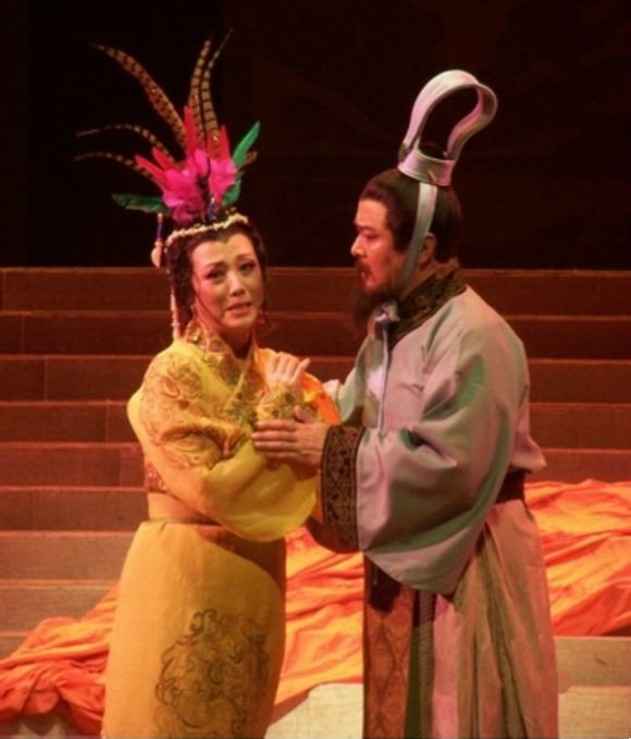 2007年徐少華參演新版話劇《布衣孔子》飾彌子瑕