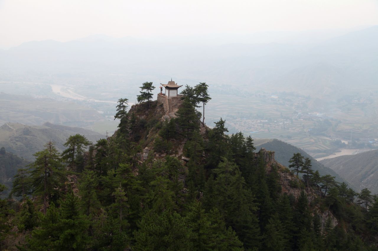 石屏山尕達寺