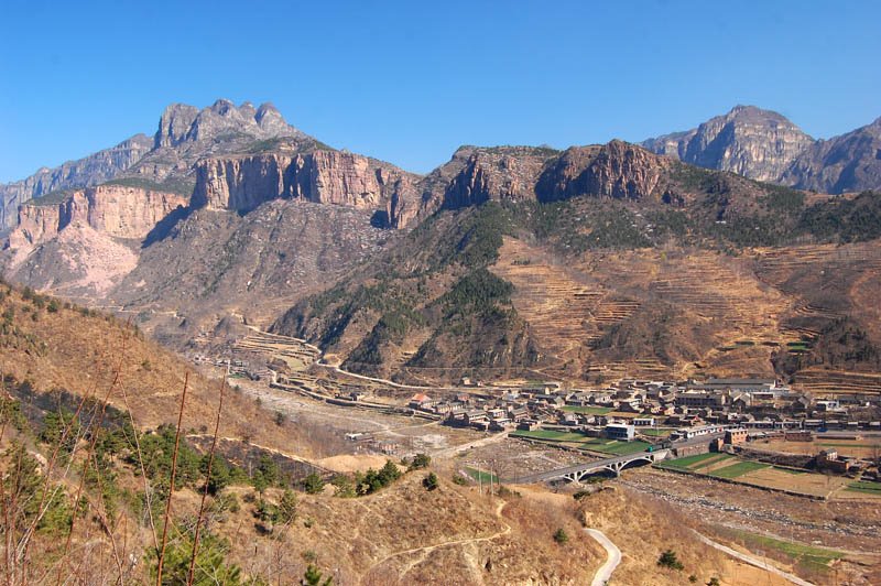 南灣村(山西省忻州市繁峙縣下轄村)