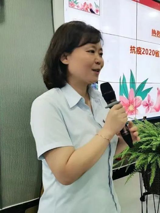 孫立華(西安秋林商貿有限責任公司吉祥商廈經理)