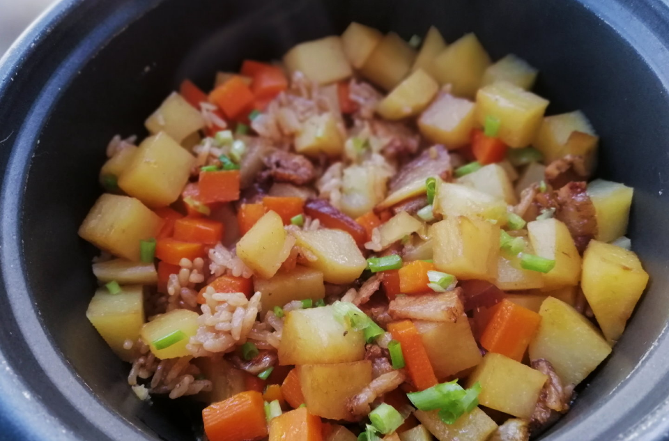 土豆肉燜飯