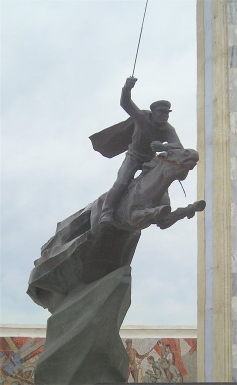 蒙古騎兵雕像