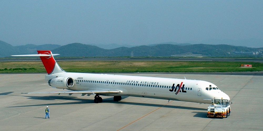 日航的MD-90-30