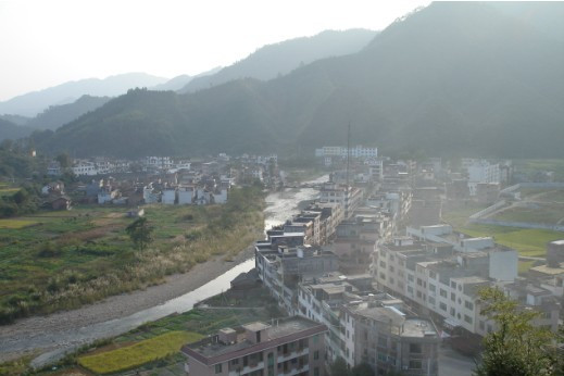 紅衛山村