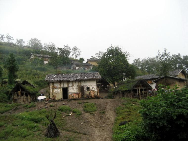 陰河自然村(馬楠鄉冷水村民委員會下轄自然村)