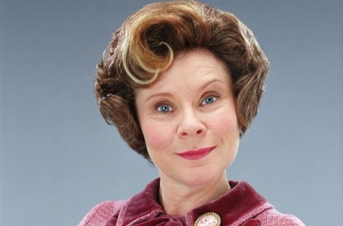 伊梅爾達·斯湯頓(Imelda Staunton)