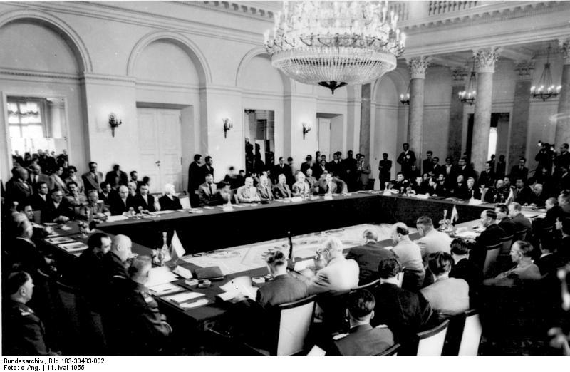 1955年華約召開會議
