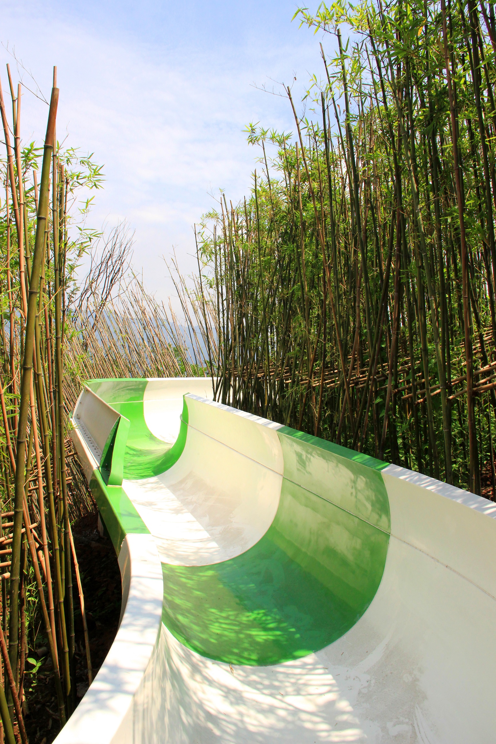 龍水湖水樂園