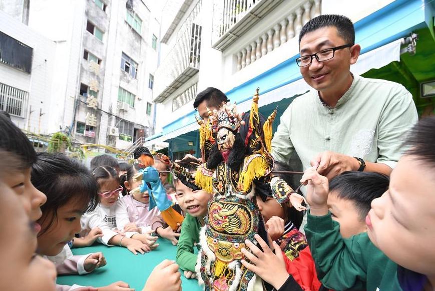 鐵枝木偶戲