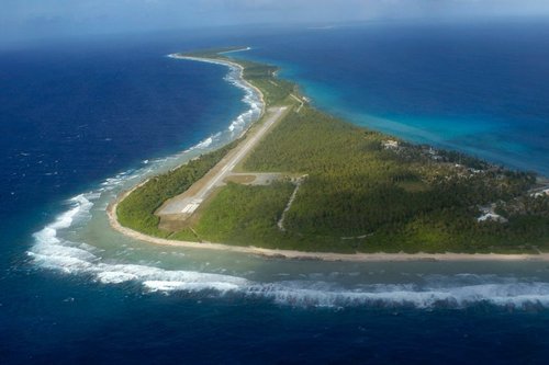 拉塔克群島