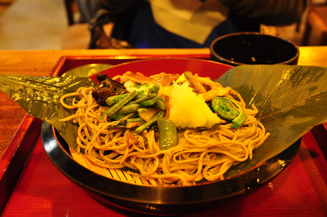 炒什錦蕎麥麵