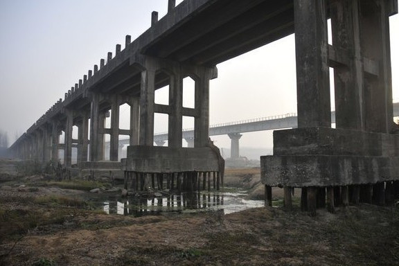 河南“橋堅強”