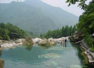 洛陽龍門山