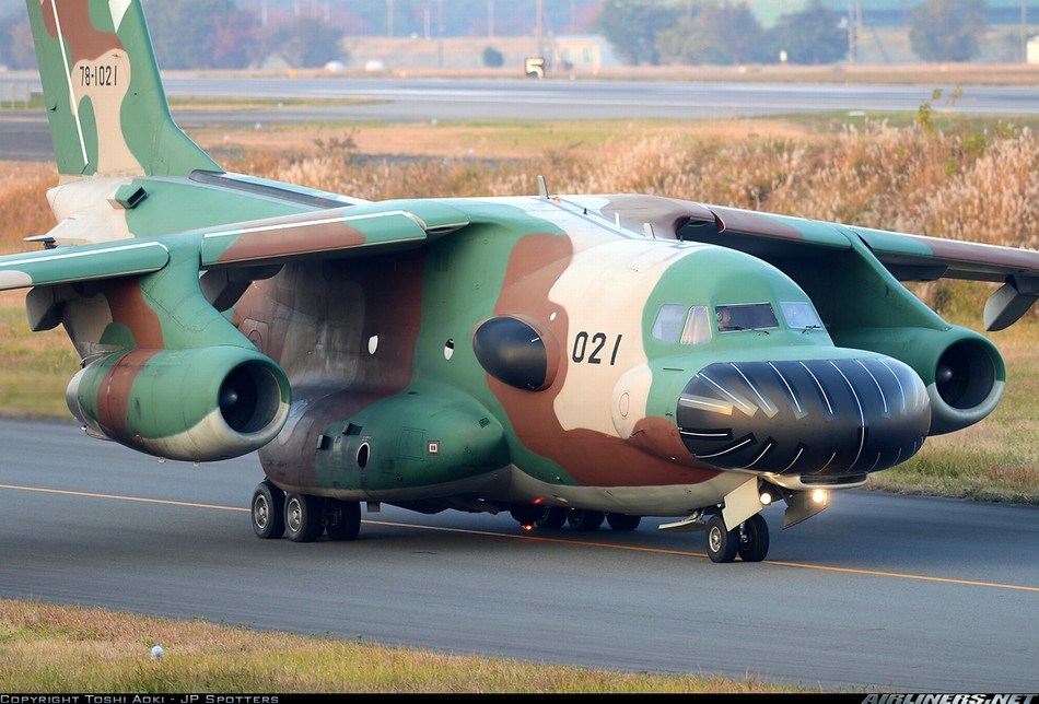 EC-1電子戰訓練機