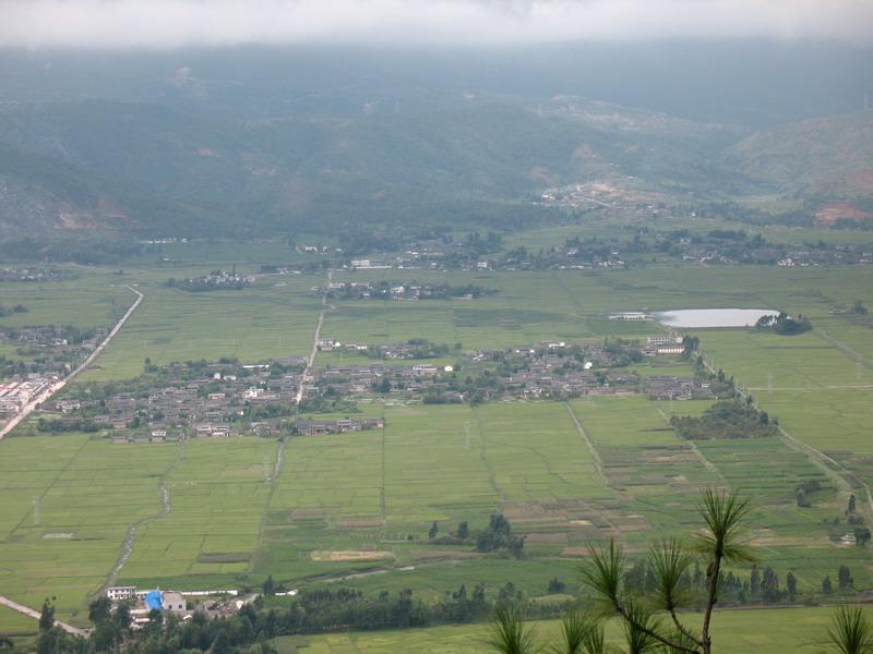 上前蒿登村