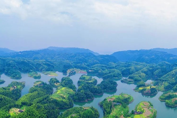 金龍湖(四川省瀘州市合江縣境內湖泊)