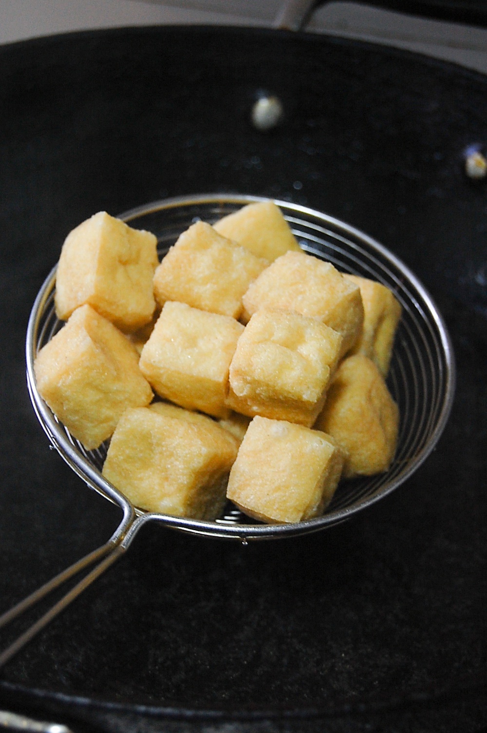 砂鍋油豆腐雞翅煲