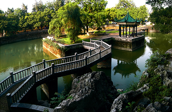 桂林市獨秀峰-王城景區(桂林靖江王府景區)