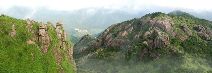 披雲山