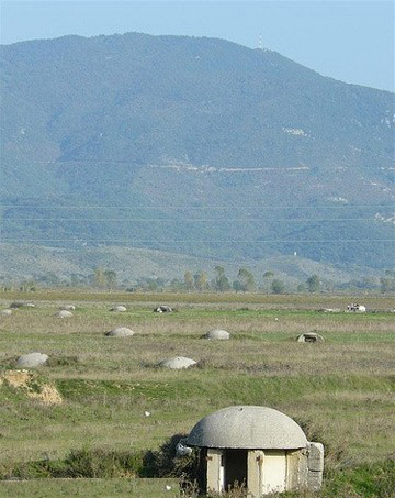 阿爾巴尼亞隨處可見的碉堡