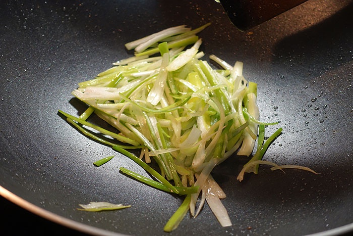 雜菜肉片炒粿條