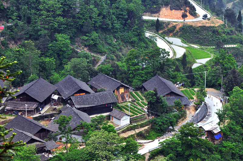 新寨村(雲南省玉溪新平縣戛灑鎮新寨村民委員會)