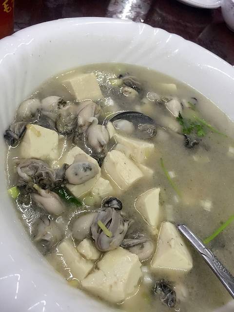 海蠣子茼蒿燉豆腐