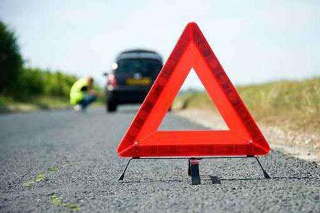 機動車用三角警告牌(車用警告標誌牌)