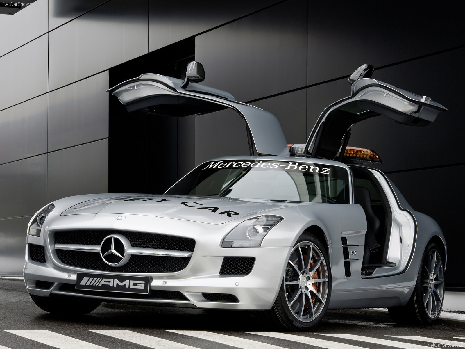 賓士SLS AMG(賓士SLS)