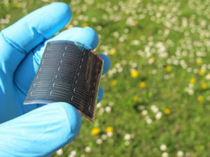 矽薄膜太陽能電池