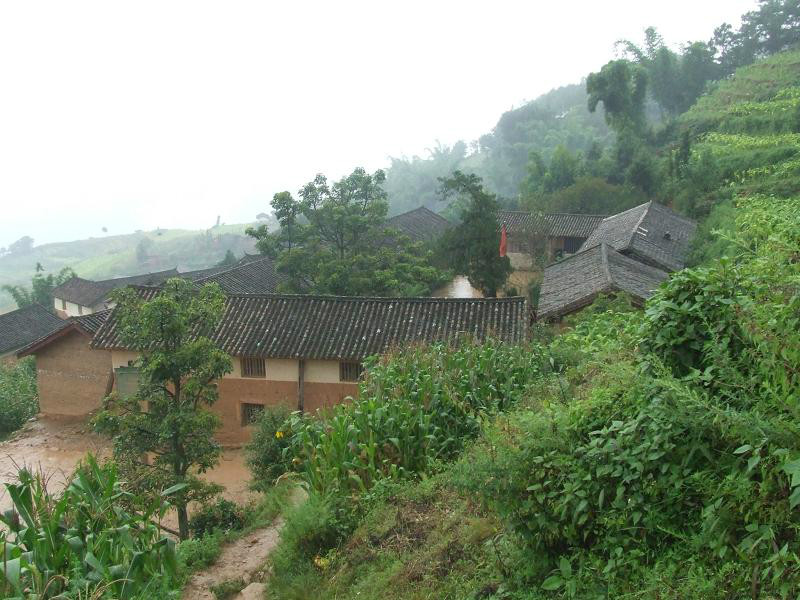 壩邊村(楚雄市中山鎮普掌村委會下轄村)